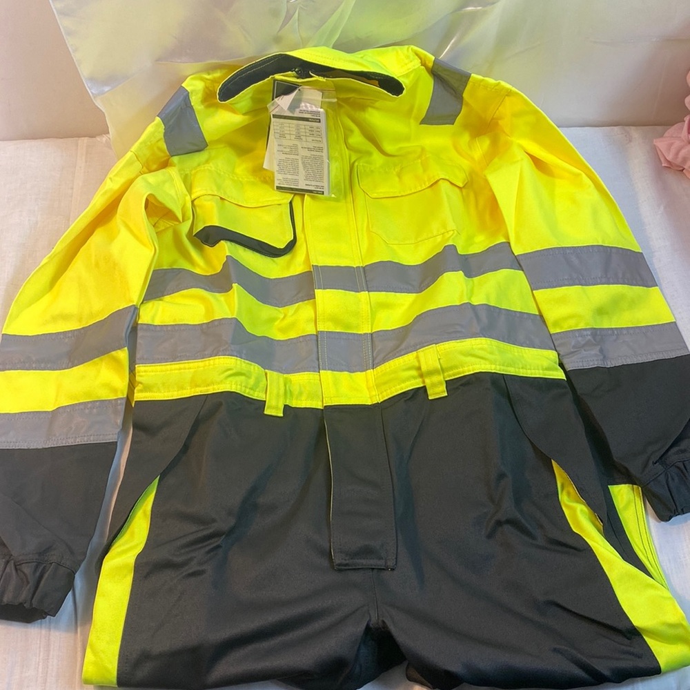 HELLY HANSEN Workwear men’s Alna suit yellow suit size C46 new